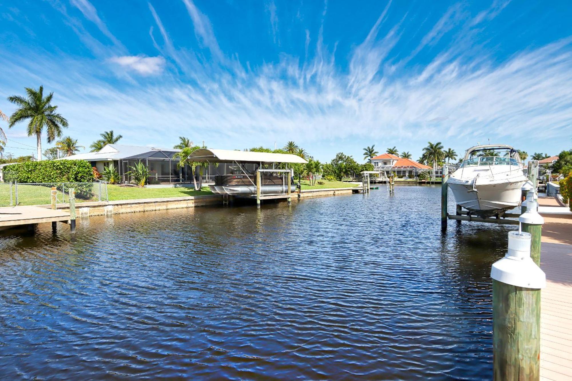 Gorgeous Canal-Front Home With Easy Access To The Gulf Of Mexico - Sunshine And Seashells Cape Coral Exterior foto